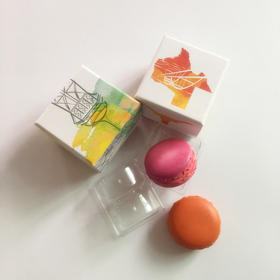 2 stuks Macaron Printing Paper Gift Box Verpakking Macarons Display met Inner Tray