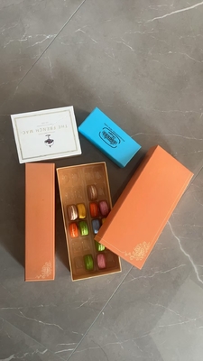 Aanpasbare 24 macarons cadeaubon Verpakking Boetiek voor desserts