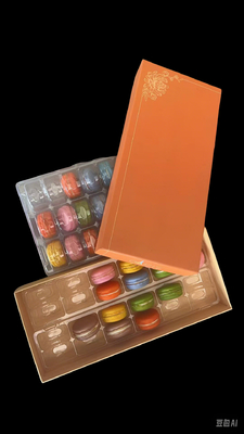 Verpakking van plastic macarons van 10 voor veilig vervoer