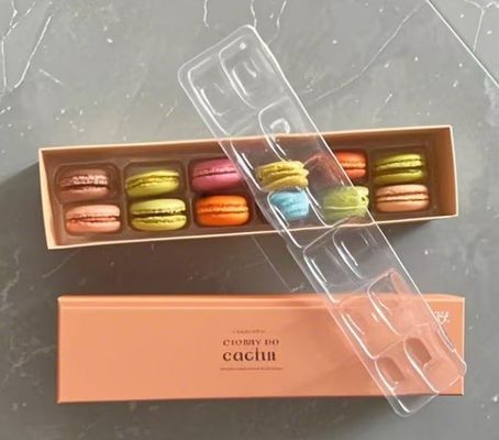 Aanpasbare en recyclebare PET-doos met warmteverzegeling voor verpakkingen van chocolade en macarons