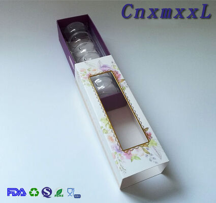 Een doos met macarons, een fijne doos, een opvouwbare doos, een chocolade doos, een brochure, een reclameflyer - alles is aan te passen.