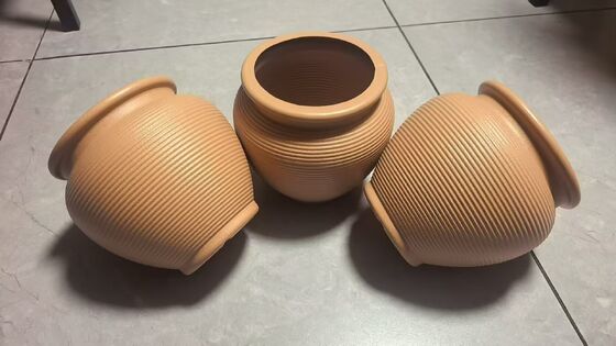 Large Capacity Plastic Flower Pot with Ceramic Protection and Multiple Sizes for Planting Box and Ceramic Flower Plate