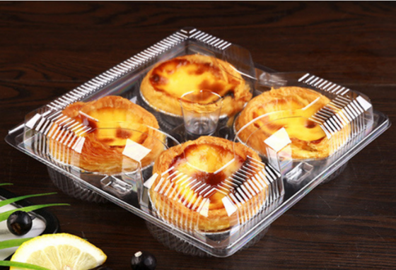 Plastic fruitdozen, fruitschalen, vleesverpakkingsdozen, groenteverpakkingsdozen, fastfooddozen, koekjesdozen, taartdozen, maar ook transparante dozen en bedrukte dozen.