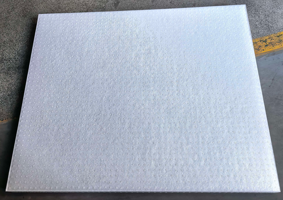 Op maat gemaakte 100% recyclebare EPP-plaat met een dichtheid van 30 kg/m³ voor verpakking en isolatie