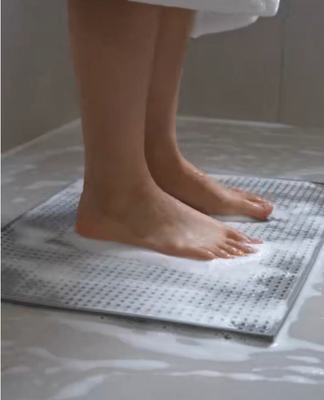 Premium milieuvriendelijke nieuwe EPP-materiaal badmat met hoogwaardige antislip- en drainageconstructie en gemakkelijk te reinigen ontwerp